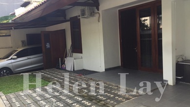 Hunian Sewaan Area Kuningan, Jakarta Selatan, LB 275m², 3 KT